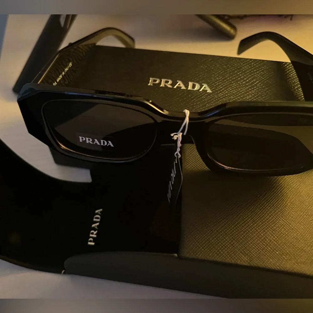 Prada glasses need gone ! - Picture 1 of 3